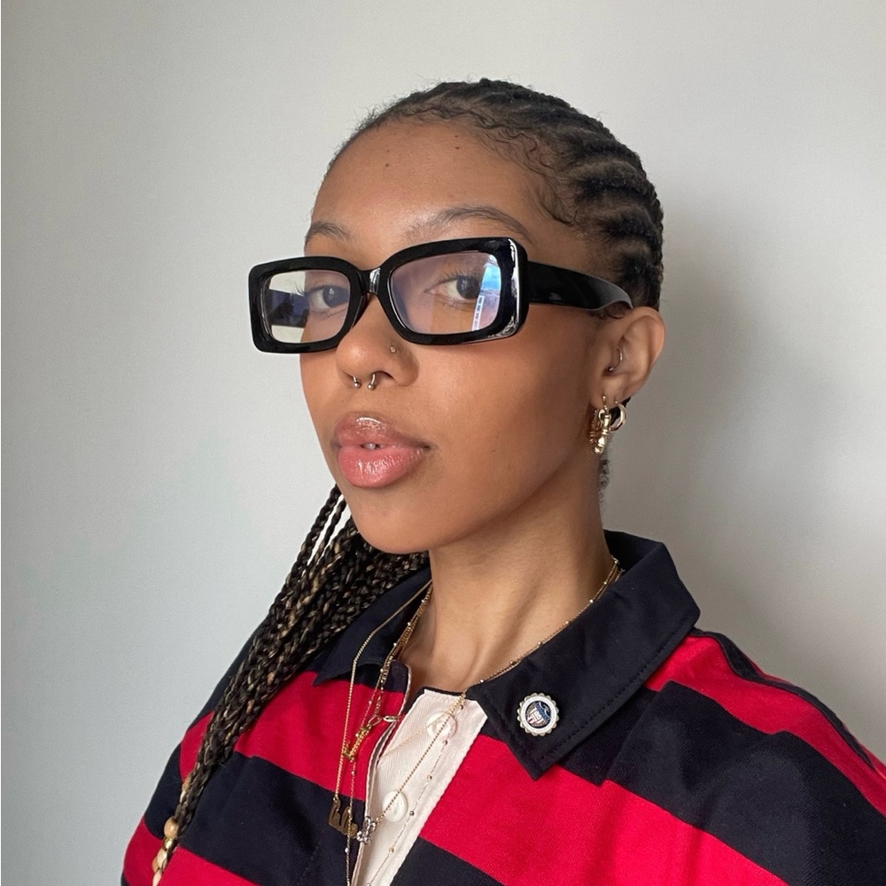 Meet your Posher, Laila